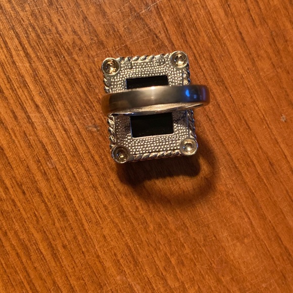 Black Onyx and 925 Silver Raised cut stone with a silver twisted rope detail Sz7 - Picture 4 of 7